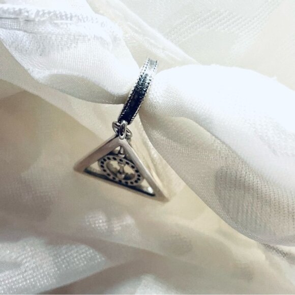 ⚡✨ NWOT Deathly Hallows Charm – Harry Potter Symbol of Magic ✨ - Picture 5 of 10